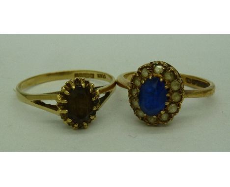 Two 9ct gold rings, weight 4.2g, sizes M and R