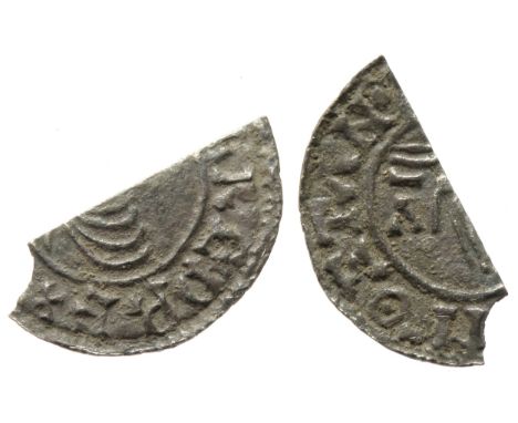 Aethelred II halfpenny. Circa 978-1016 AD. Stamford mint. Silver, 20mm. 0.55g. First hand type. Diademed bust right. R. Hand 