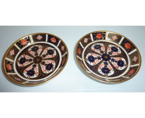 Pair of Royal Crown Derby Imari pattern pin dishes 