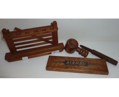 Players Airman cribbage board, nut cracker, pipe rack etc 