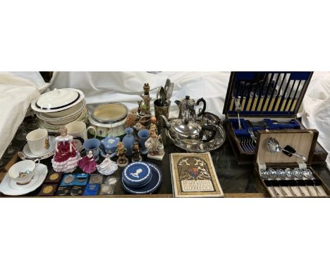 Assorted Hummel figures, together with Wedgwood Jasper wares, patterned tureens, cased flatware, coins etc