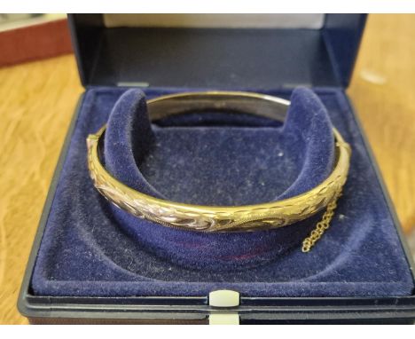 Boxed 9ct Gold Bangle - 8.7g