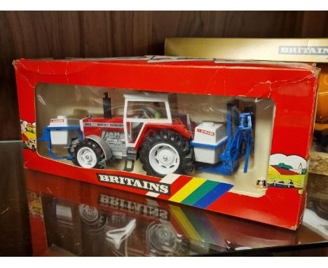 Britains Ltd Boxed 9615 Massey Ferguson Tractor &amp; Crop Spray Farming Vehicle Model Toy