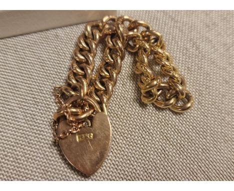 9ct Gold Padlock Gate Bracelet - 10.1g