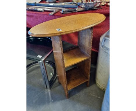 Vintage Oak Hall Table w/shelf - 74cm tall