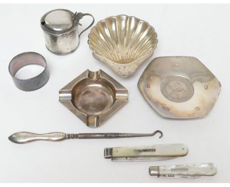 Mixed silver including Victorian silver and mother of pearl folding fruit knife, Sheffield 1863, and another folding fruit kn