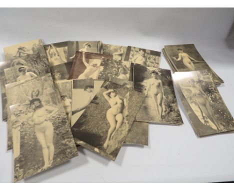 Approx 116 assorted vintage style postcards depicting outdoor nudes etc - modern reproduction