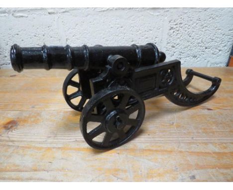 A 17" model cannon&nbsp;**