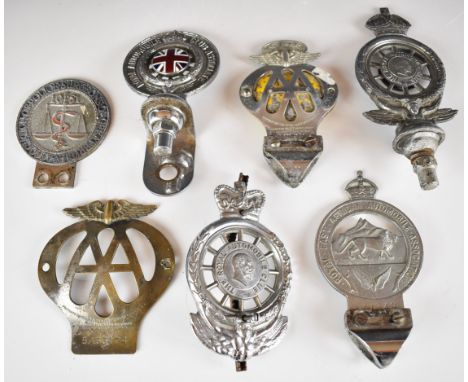 Seven vintage and classic car badges to include AA, RAC, 1951 Association of Police Surgeons of Great Britain and Royal East 