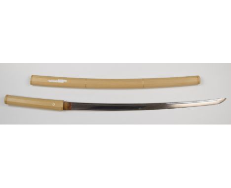 Japanese katana Samurai sword with bo-hi and suguha hamon to the 71cm shinto blade, in wooden shirasaya scabbard. Katana / Ja