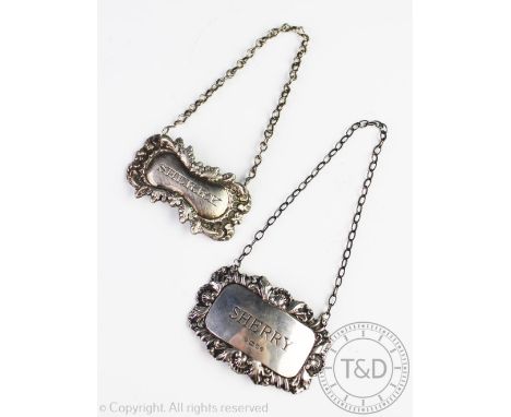 A silver Sherry decanter label William Watson and Thomas Bradbury, Sheffield 1827, with floral embossed rim and chain, 5.5cm 