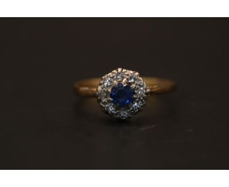 Sapphire &amp; Diamond Cluster ring in Yellow gold size J. 1.8g total weight 