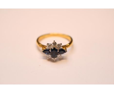 Good Quality Ladies 18ct Gold Sapphire &amp; Diamond set floral design ring Size P. 3.5g total weight 