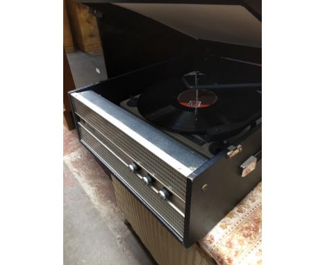 RECORD PLAYER