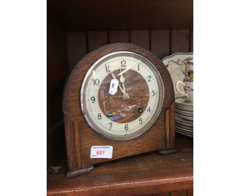 OAK MANTEL CLOCK