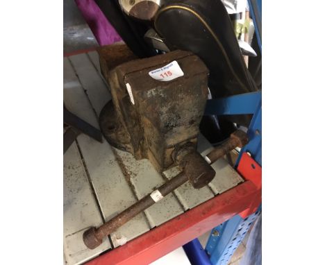 ENGINEERS BENCH VICE