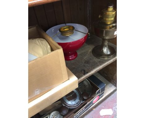 OIL LAMP AND EXTRA SHADE