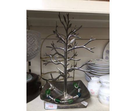 RING TREE, NECKLACE AND PART CAKESTAND     F3