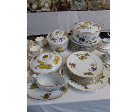 A Collection of Royal Worcester Evesham Dinner Ware to Include Eight Dinner Plates, Eight Smaller Plates, Three Lidded Tureen