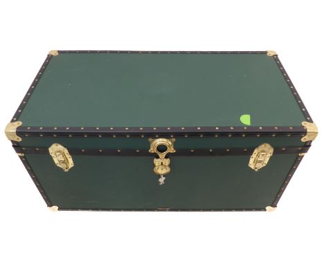 A Mossman (British made) vintage green-coloured and metal-mounted storage trunk (101cm wide x 52cm deep x 51cm high)