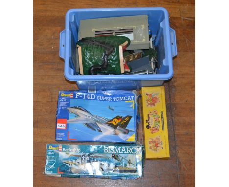 A mixed lot of assorted toys to include: Pelham Puppet Fritzi, boxed; two Revell model kits, contents not checked; quantity o