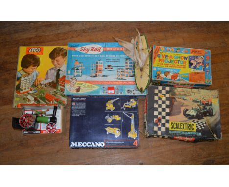 A mixed lot of boxed  toys including a Mamod Traction Engine T.E.1a, a Kenner 'Sky  Building Set, Chad Valley Give-A-Show Pro