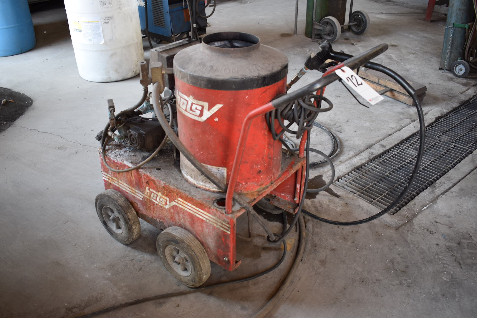 Hotsy Model 550B Steam Cleaner, S/N C34271 0895, 1000 PSI, 115 Volt (**BURNER DOES NOT WORK**)