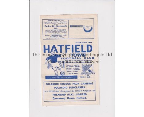 ARSENAL      Programme for the away Metropolitan League match v Hatfield Town 1965/6 season.    Good