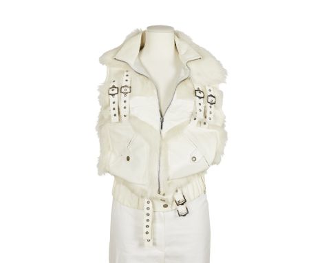 Christian DIOR Boutique, Collection Prêt à Porter, Automne-Hiver 2003. Blouson sans manches.Directeur artistique: John Gallia