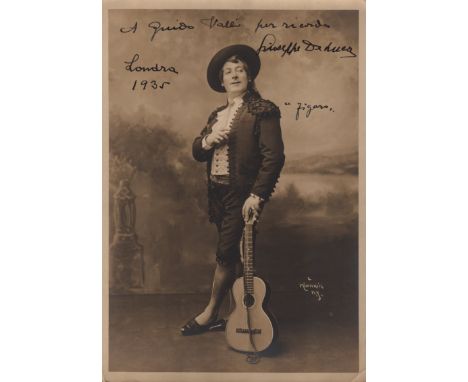  DE LUCA GIUSEPPE: (1876-1950) Italian Baritone. A fine vintage signed and inscribed sepia 8 x 11.5 photograph of De Luca sta