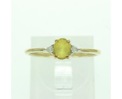 9ct gold ring set with citrine and diamonds, size O, 1.4g. UK P&amp;P Group 0 (£6+VAT for the first lot and £1+VAT for subseq