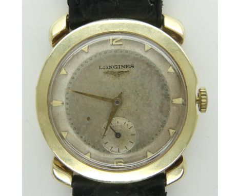 LONGINES: 14ct gold cased gents wristwatch, 22l calibre, movement no 8305260, inscription to backplate, not working, D: 44 mm