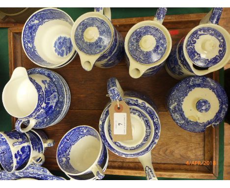 Part breakfast/tea set incl. teapot, 3 lidded hot water jugs, lidded marmalade pot, milk, sugars, 7 cups and 6 saucers etc.