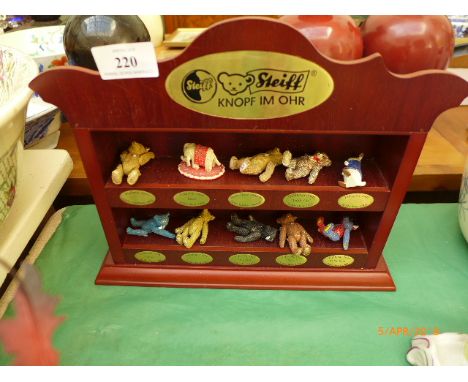 Miniature Steiff display cabinet inset ten teddy bear/ animal miniatures 