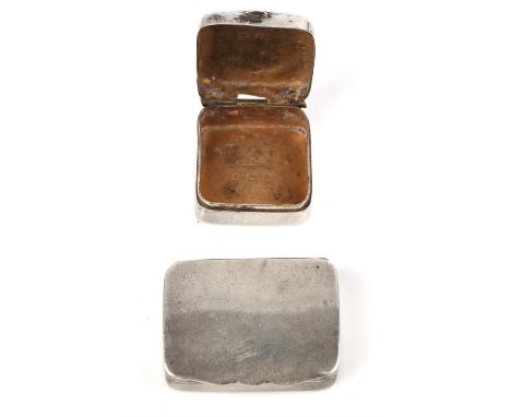 Two Edwardian silver boxes, one a snuff box , Birmingham, 1907 and the other a pill box, 1909
