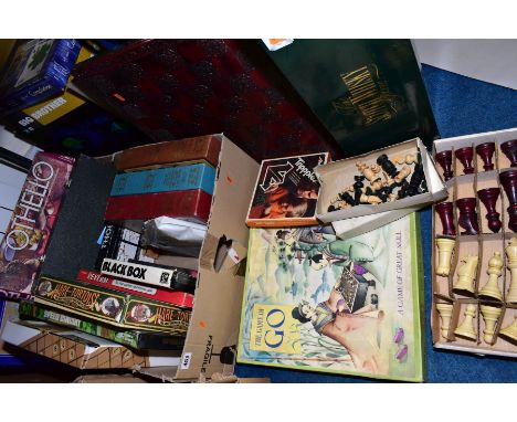 A BOX AND LOOSE BOARD GAMES, including The Scotch Whisky game, Big Brother, Go-The Ancient Oriental Game, Black Box, a modern