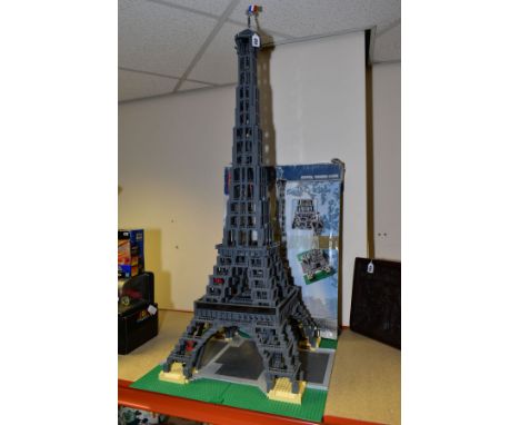 A LEGO 10181 EIFFEL TOWER SET WITH BOX AND THREE INSTRUCTION BOOKS, 1:300 scale, assembled, box in poor condition&nbsp; Condi