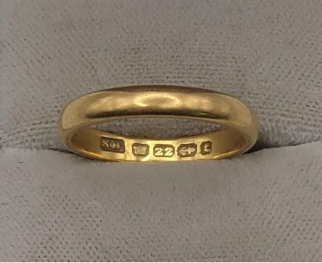 A 22ct yellow gold wedding band, size 'R'. weight 5gLocation:If there is no condition report, please request.