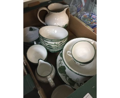 A box of Poole pottery, ivy pattern. 
