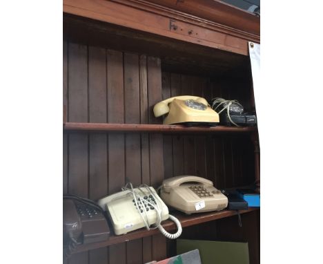 5 vintage telephones and mini recorder with 2 mini cassettes. 