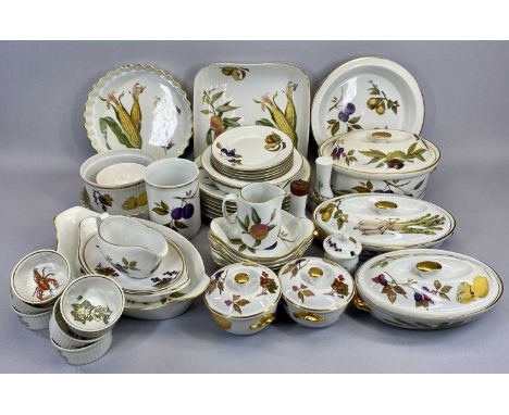 ROYAL WORCESTER EVESHAM 'OVEN TO TABLEWARE' - a good quantity, approximately 60 pieces