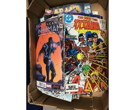 BOX DC AND OTHER VINTAGE COMICS