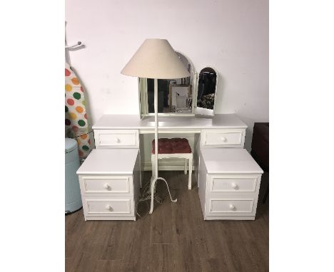 5 PIECE BEDROOM SUITE WITH STANDARD LAMP DRAWERS BED CABINETS ETC