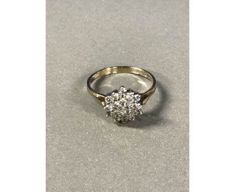 9CT GOLD CZ CLUSTER RING