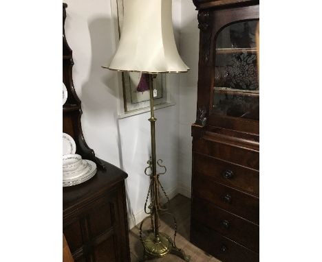 ANTIQUE BRASS STANDARD LAMP