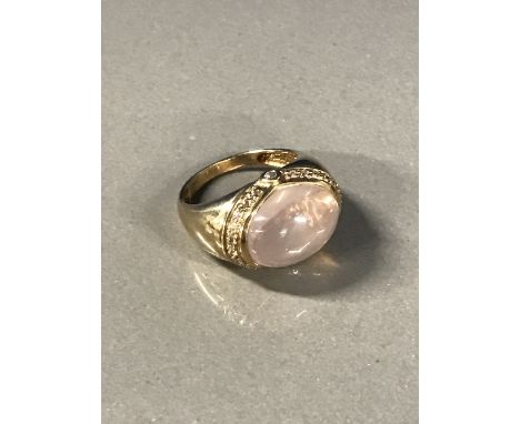 OVAL ROSE QUARTZ 9CT GOLD RING