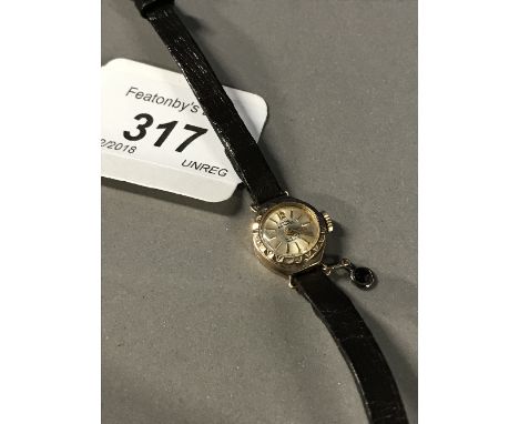 VINTAGE 9CT  GOLD LADIES SWISS WATCH 1940S