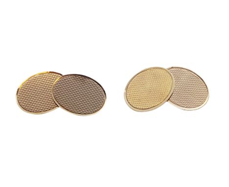 Pair of 9ct gold cufflinks with engine turned decoration, Birmingham 1957Condition Report:Approx 4gm