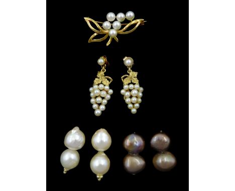 9ct gold pearl jewellery including pair of grape earrings and brooch and two pairs of double pearl stud earringsCondition Rep