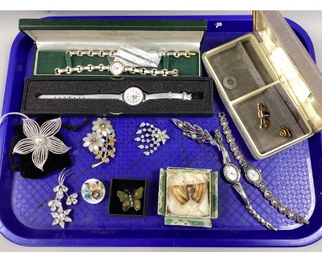 An Assortment of Brooches, to include diamanté set floral cluster design, Sarah Coventry oversized imitation pearl bead, Kits